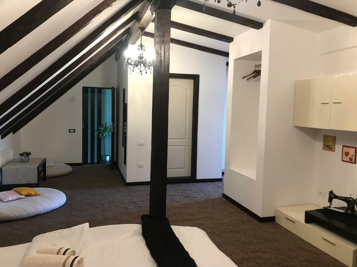Relax Hotel Bran  Exterior photo
